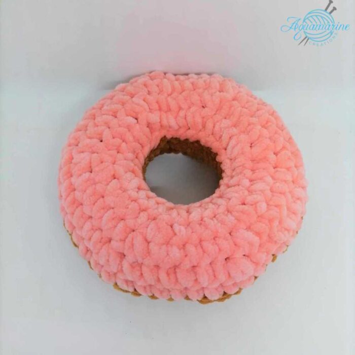 Ciambella Amigurumi in Ciniglia marrone rosa