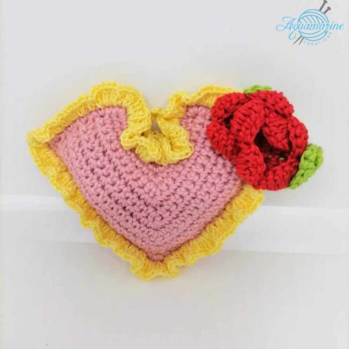 cuore rosa e giallo amigurumi